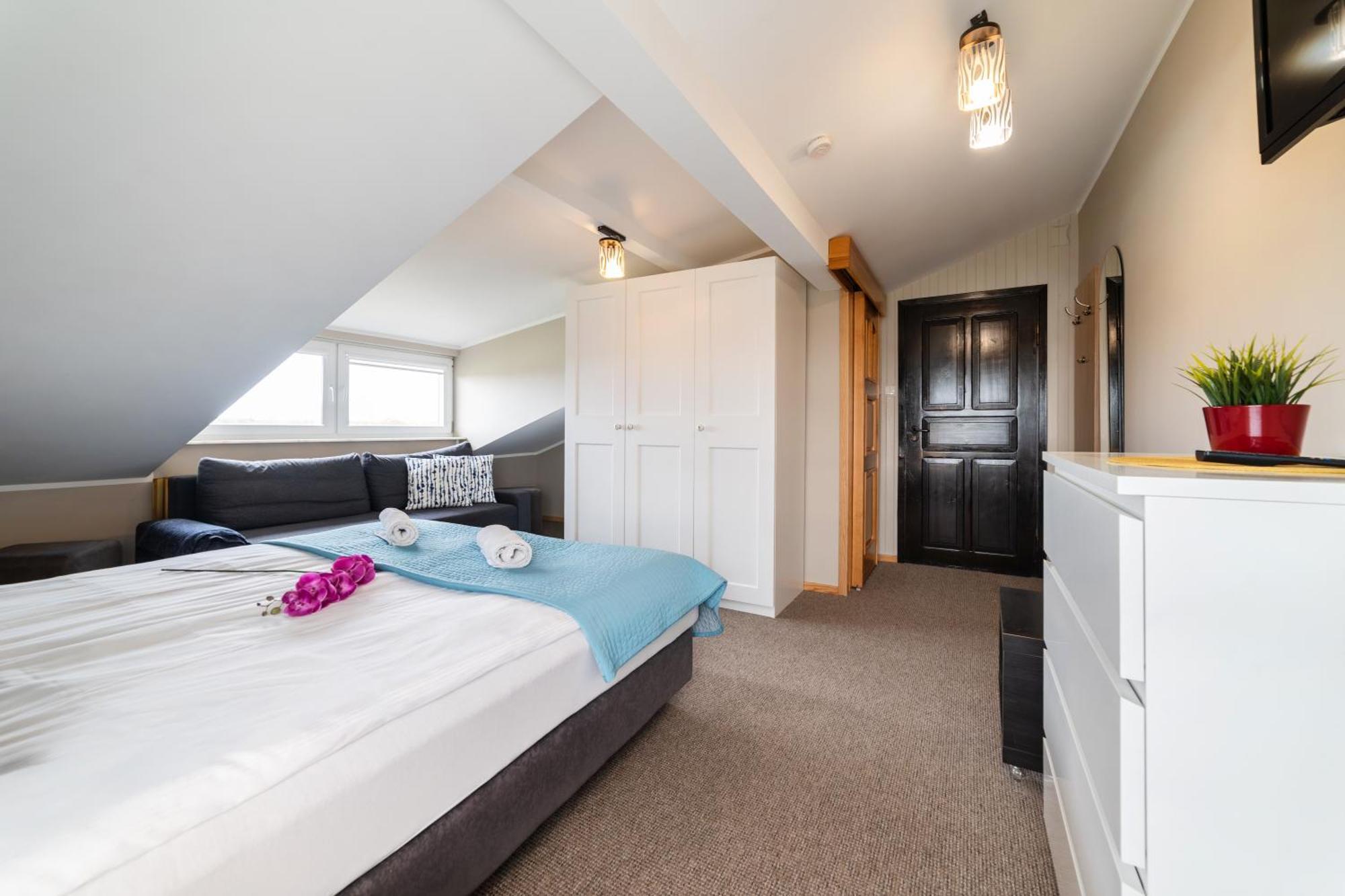 Kojak Bed & Breakfast 3*